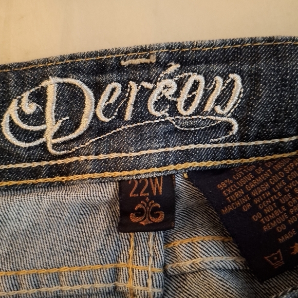 Dereon Women's Dark Blue Bootcut Jeans with Distressed Detailing - Picture 9 of 15